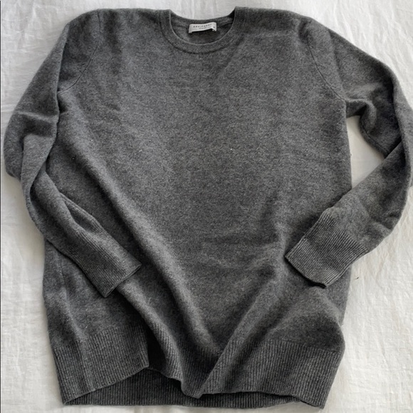 Equipment Cashmere Crewneck Sweater - Picture 6 of 8